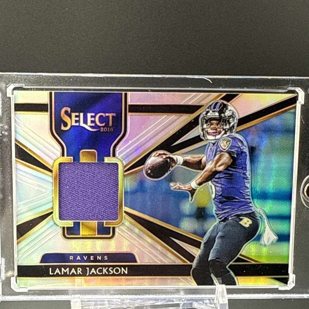 2018 Panini Select #8 Lamar Jackson Rookie Card RC Player Worn Jersey Patch /199